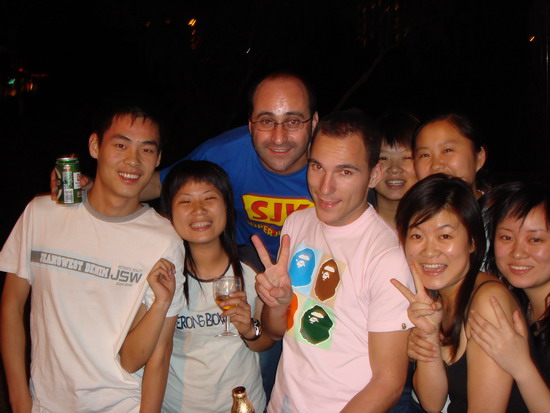 dos no son de Guangzhou.jpg
